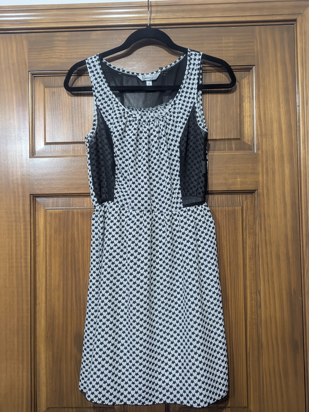 Speechless Black and White Sleeveless Mesh-Panel Dress